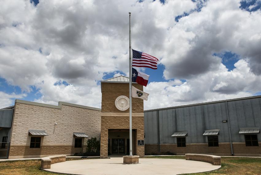 The Texas Tribune, other newsrooms sue to force Uvalde to release